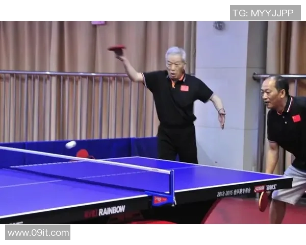 乒乓球传奇李秀英的成长之路与辉煌生涯回顾